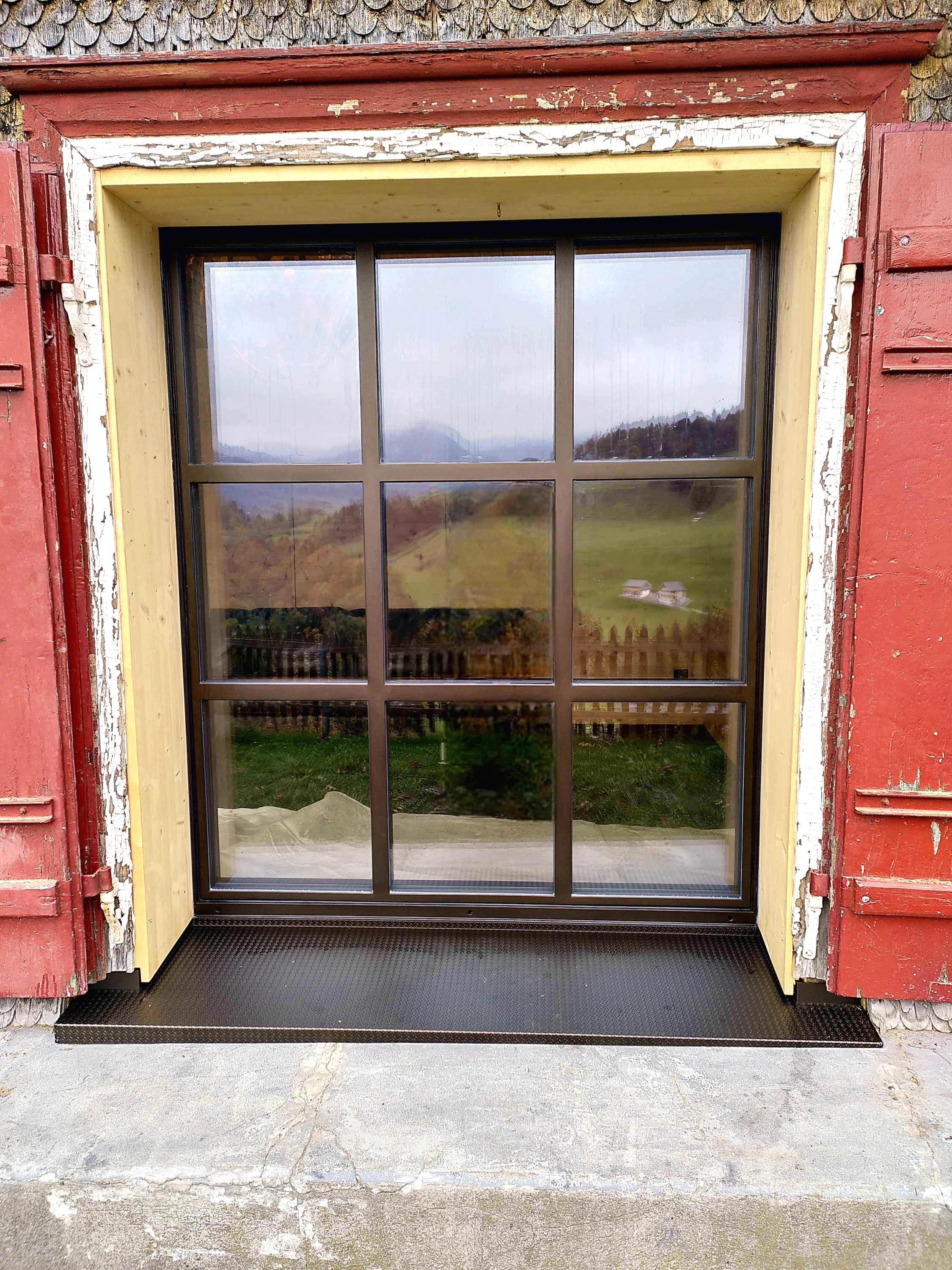 Holenstein Stahlfenster, Beispielprojekt fenster